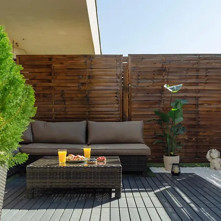 Sunset Rooftop Apartment Near Baba Novac Bucarest Esterno foto